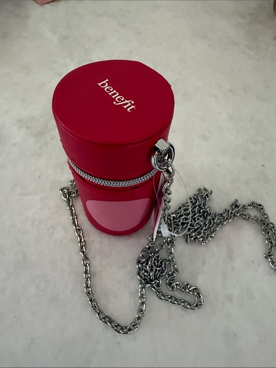 Benefit Accessories - Benefit Pink Cylindrical Crossbody Bag with Silver Chain bag charm